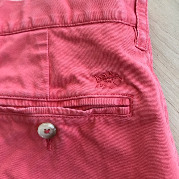Southern Tide Skipjack Short in Charleston Red - Picture 5 of 6